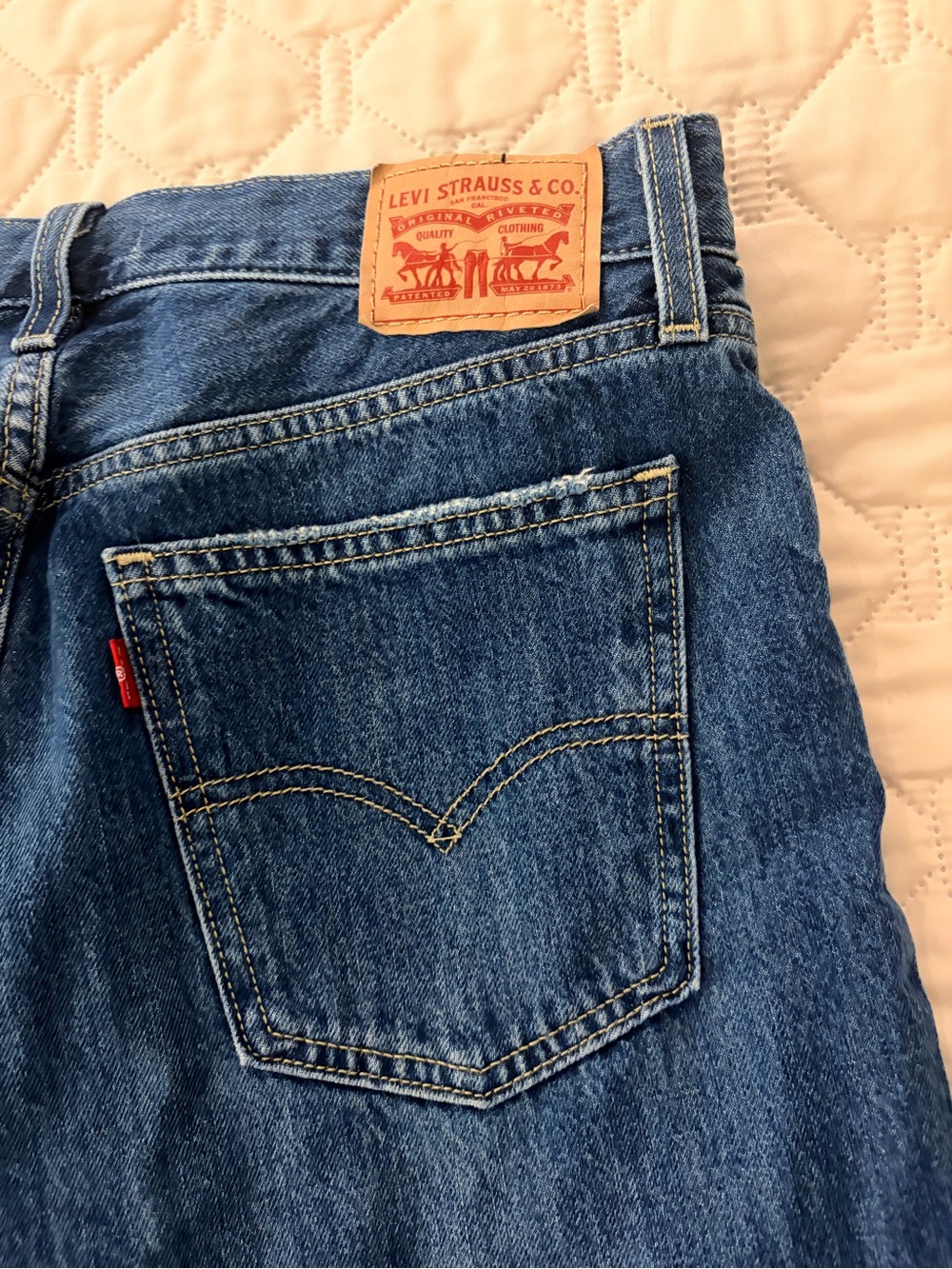 Levi's Women’s Blue Classic Distressed Denim Jeans